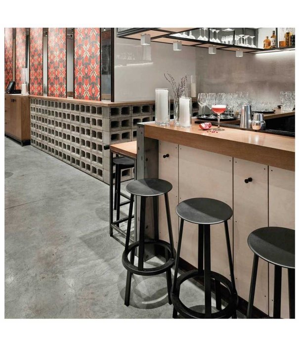 Hay  Hay Revolver Bar Stool Lava Red