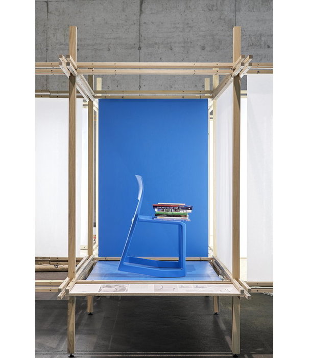 Vitra  Vitra Tip Ton Chair Light Lavender RE