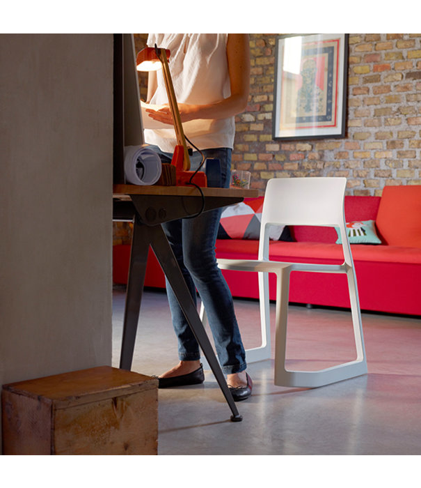 Vitra  Vitra Tip Ton Chair Coral RE