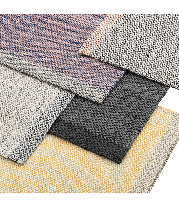 Muuto  Muuto Ply Rug midnight blue