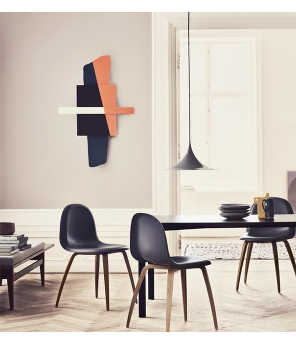 Gubi  Gubi 3D Dining Chair black shell, oak legs