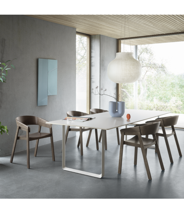 Muuto  Cover Side Stoel donkerbruin gebeitst