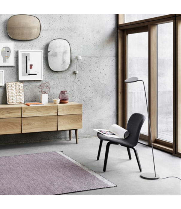 Muuto  Visu Wood Dining Chair midnight blue