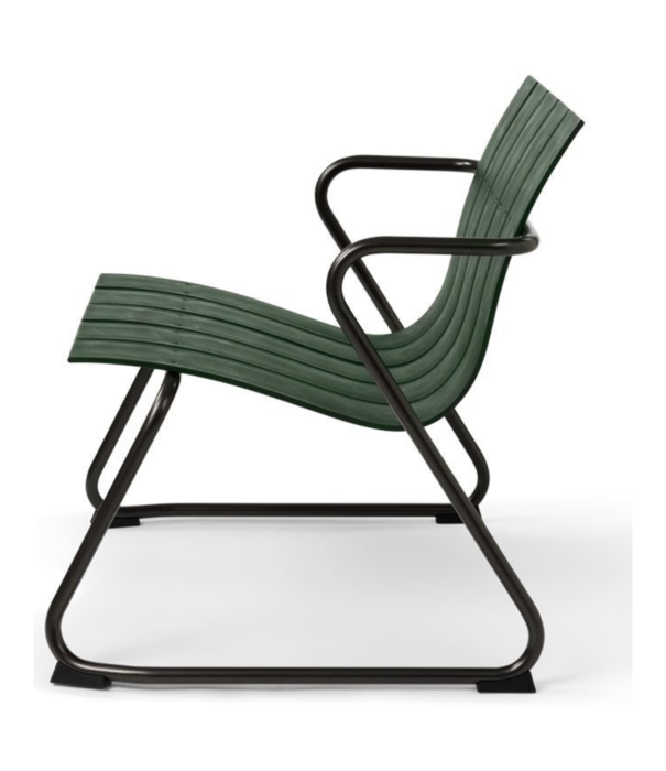 outdoor chaise lounge green