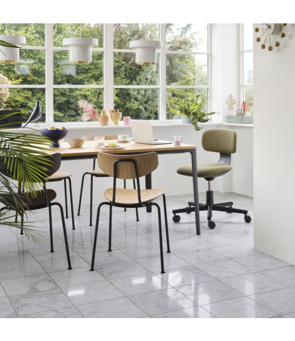Vitra  Moca Dining Chair oak, black tube base