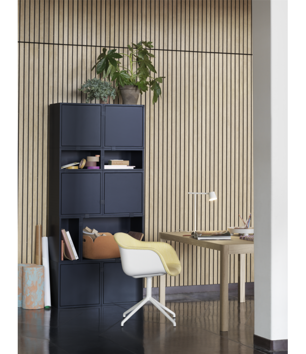 Muuto  Muuto Workshop Tafel zwart, zwart linoleum 140cm