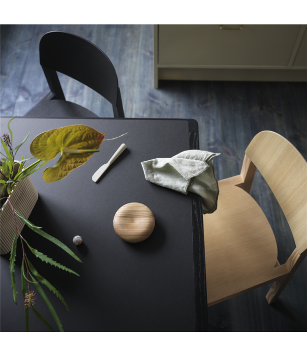 Muuto  Muuto Workshop Table black, black lino 200cm
