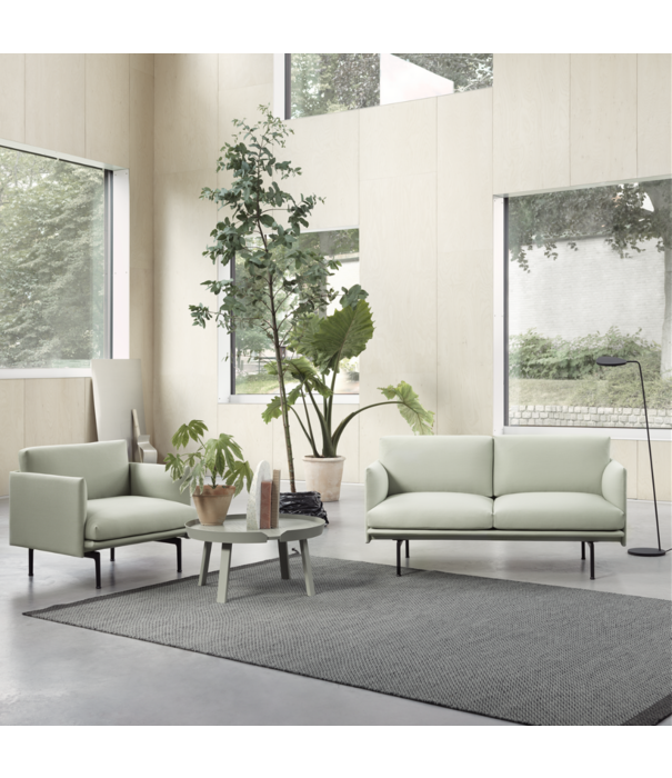 Muuto Outline Fauteuil Fiord 151 grijs, zwart onderstel