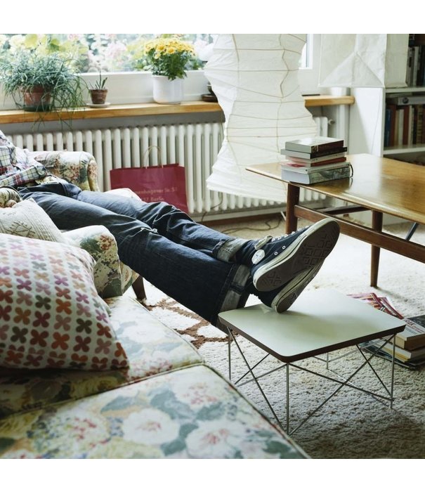 Vitra  Vitra Occasional Table LTR white HPL, white base