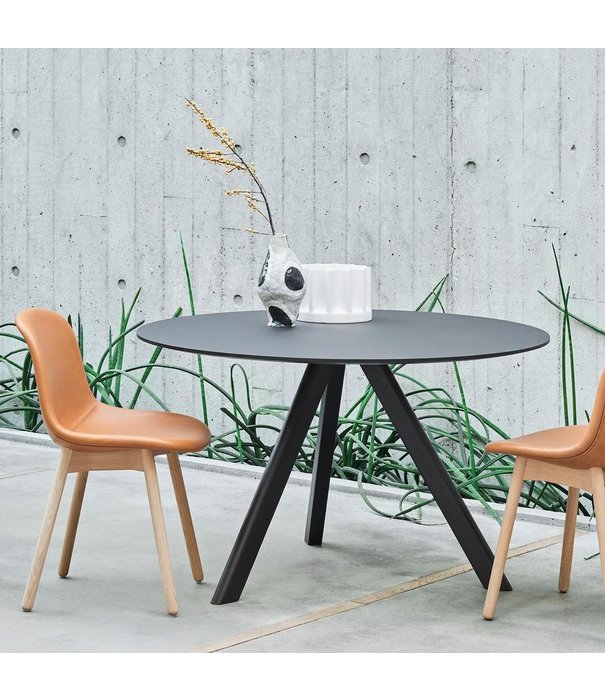 Hay  Hay - Cph 20 round table oak - black linoleum Ø120