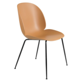 Gubi - Beetle dining chair Amber - conic black base