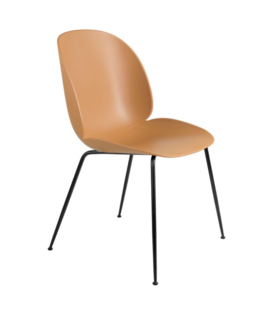 Gubi - Beetle dining chair Amber - conic black base