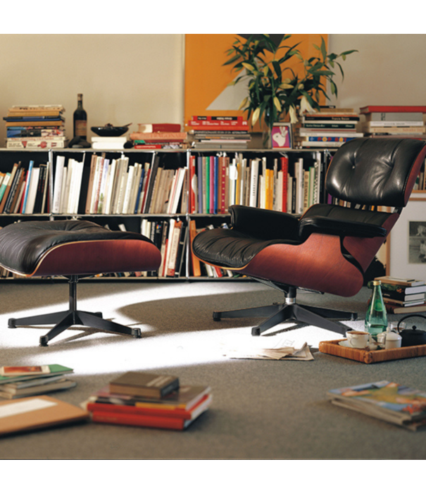 Vitra  Eames Lounge Chair kersenhout, zwart premium F leer