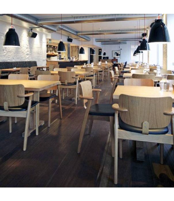 Artek  Artek - Domus Stoel Zwart Berken- Zwart Leer