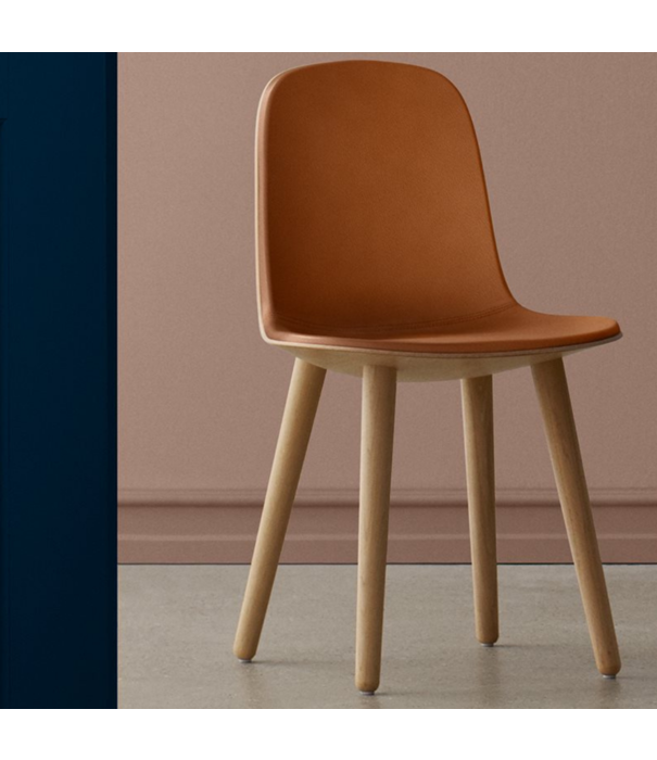 Eva Solo  - Wait to be seated Eva Solo Yuuga Stoel gerookt eiken, zwart Leer