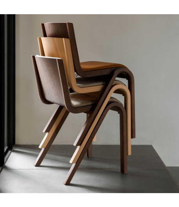 Audo Audo Ready Collection, Ready Dining Chair front leather