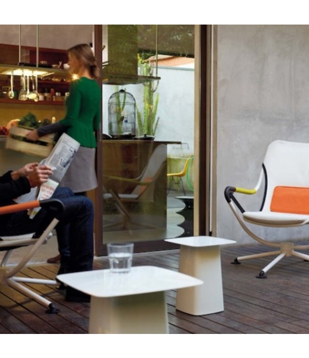 Vitra  Vitra Metal Side Tables Outdoor large
