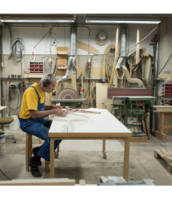 Artek  Artek  Aalto Tafel 83 naturel gelakt berken