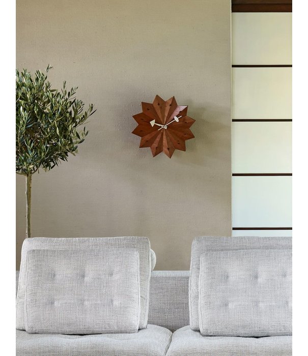 Vitra  Vitra Fan Wandklok kersenhout