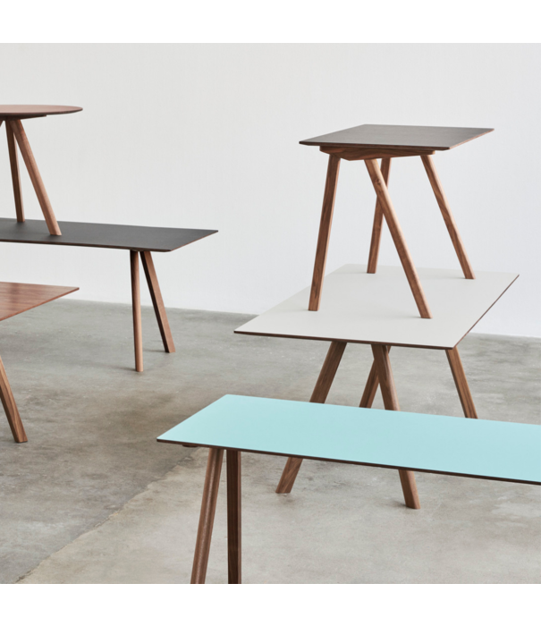 Hay  CPH 90 Desk walnut, walnut base