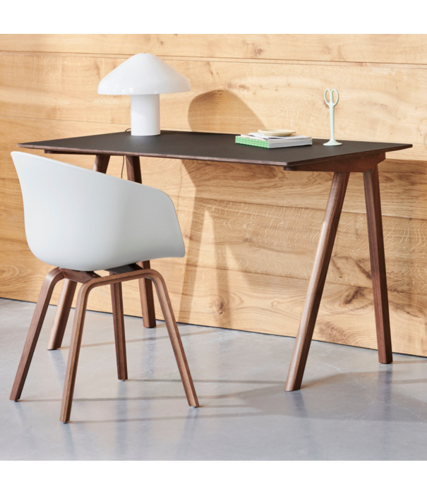 Hay  CPH 90 Desk walnut, walnut base