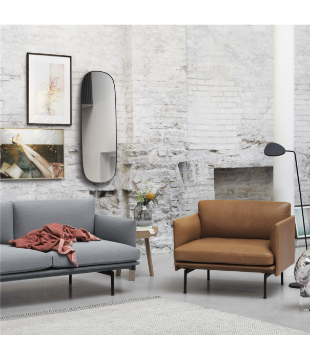 Muuto  Muuto - Outline chair Refine leather,  base polished aluminium