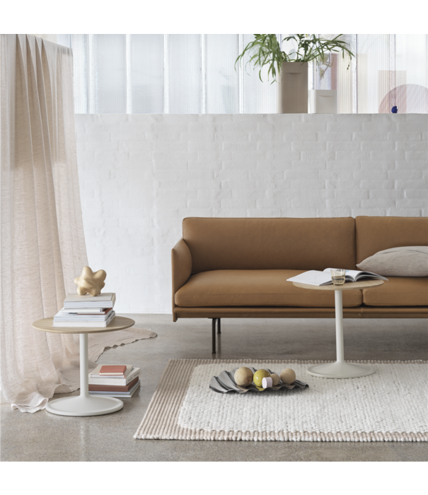 Muuto  Outline 2-zits Bank Refine cognac leer