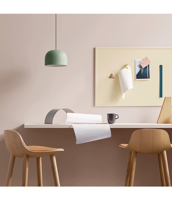 Eva Solo  - Wait to be seated Yuuga barstool smoked oak, black leather seat