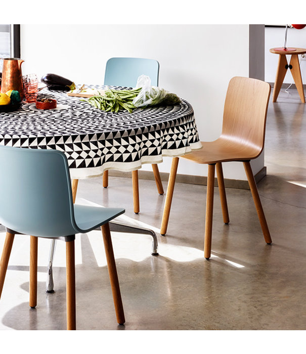 Vitra  Vitra - Hal Ply Wood Side Chair, naturel eiken poten