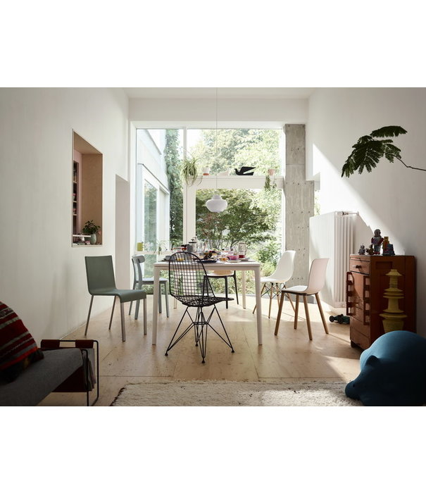 Vitra  Vitra - Hal Ply Wood Side Chair, naturel eiken poten