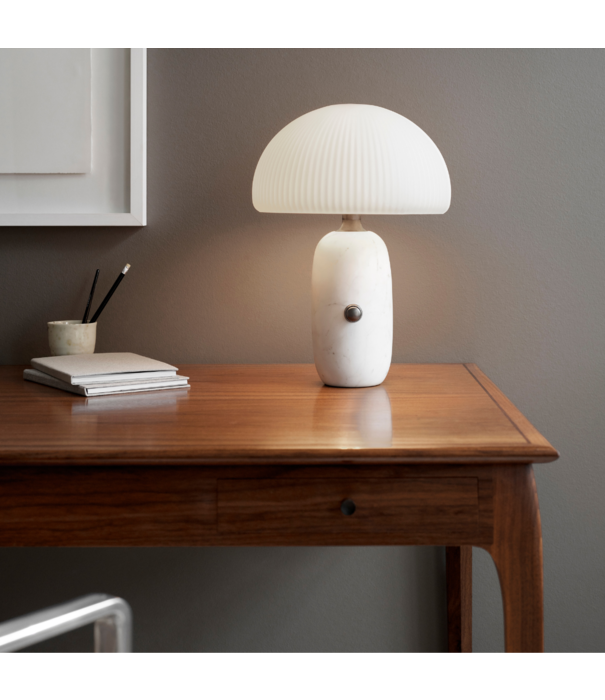 Vipp  Vipp - 591 Sculpture table lamp small - grey marble