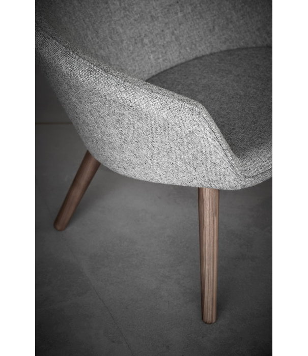 Fredericia  Model 2632 Ditzel lounge chair , wood base