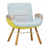 Vitra  East River Armchair, oak base