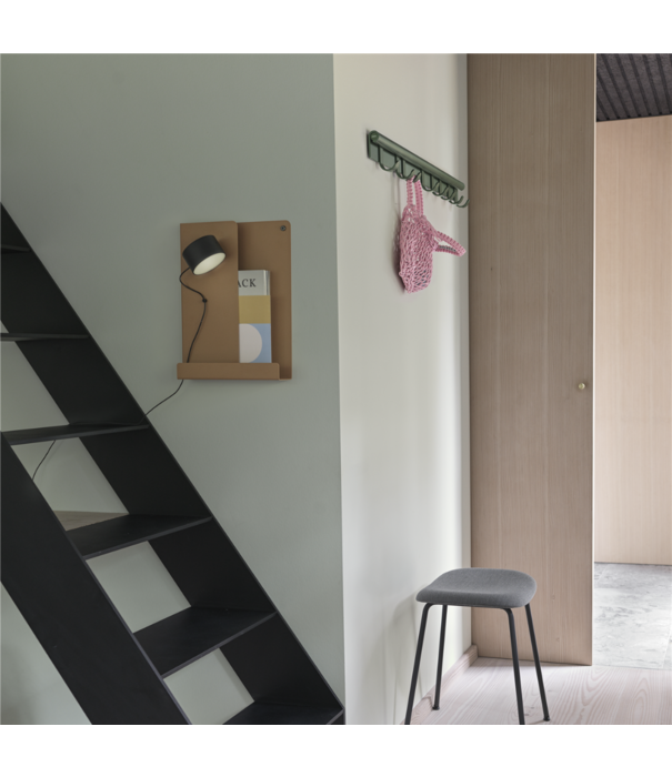 Muuto  Muuto - Coil coat rack L100 cm.