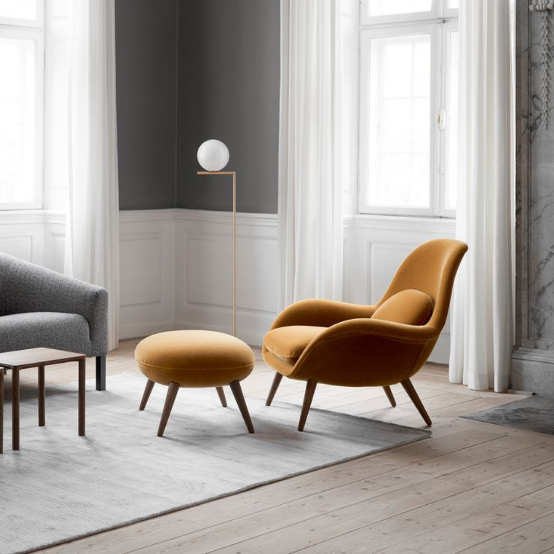 Crimineel Opname zone Swoon lounge stoel met ottoman - stof Hallingdal 180 - Nordic New