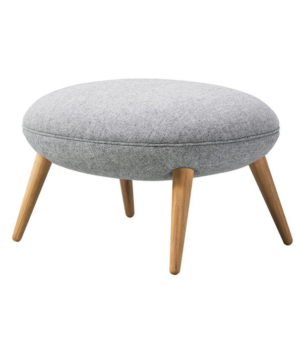 Fredericia  Model 1771, Swoon Ottoman - wood base