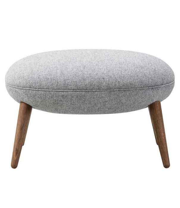 Fredericia  Model 1771, Swoon Ottoman - wood base