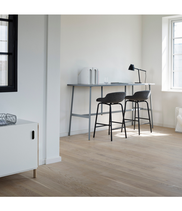 Normann Copenhagen  Normann Copenhagen Hyg Barstool steel 65cm