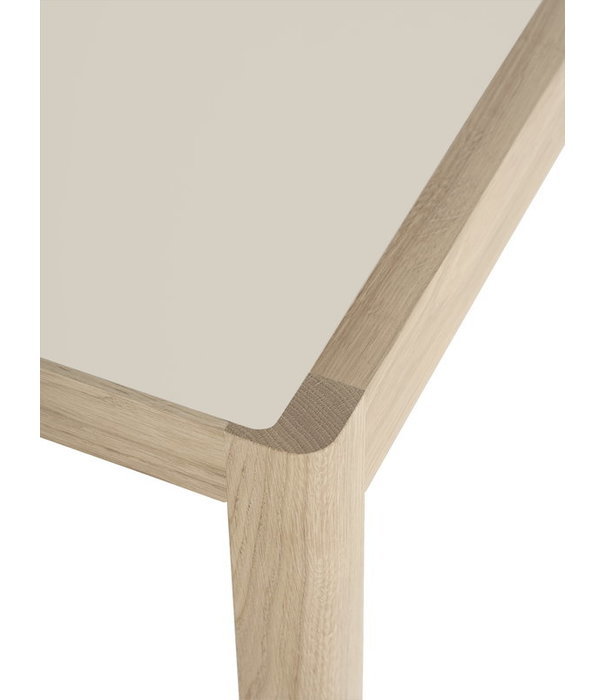 Muuto  Muuto Workshop Tafel / Bureau eiken, grijs linoleum 130 cm