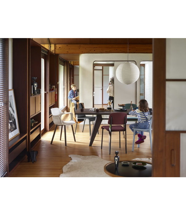 Vitra  Vitra EM Dining Table natural oak veneer, ecru 240 x 90