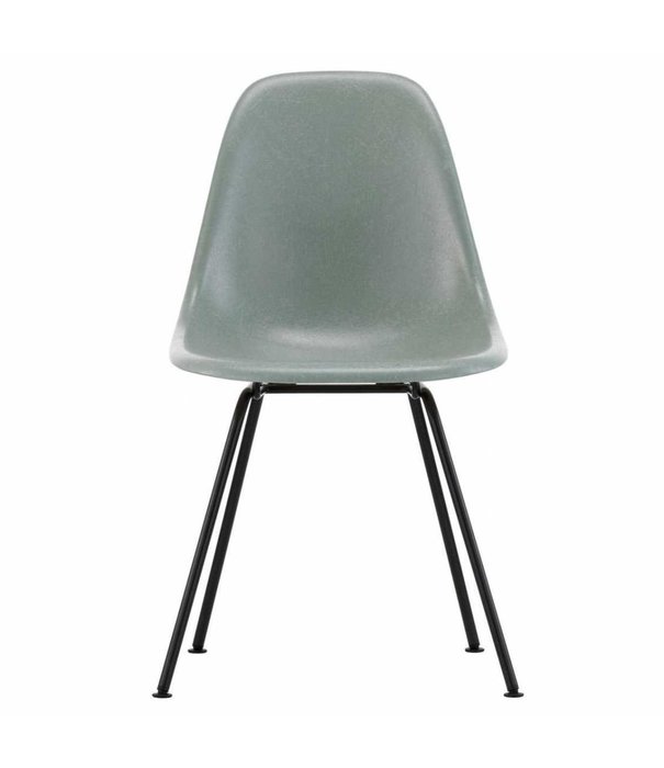 Vitra  Vitra - Eames fiberglass side stoel DSX Zwart