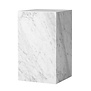 Audo - Plinth Tall bijzettafel - wit Carrara marmer