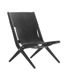 By Lassen: Saxe lounge chair, black oak - black leather