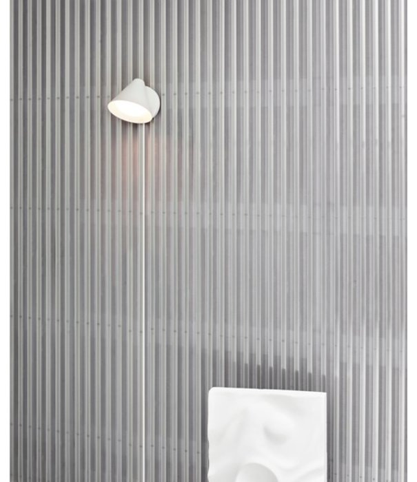 Louis Poulsen  Louis Poulsen - Keglen Wall Lamp