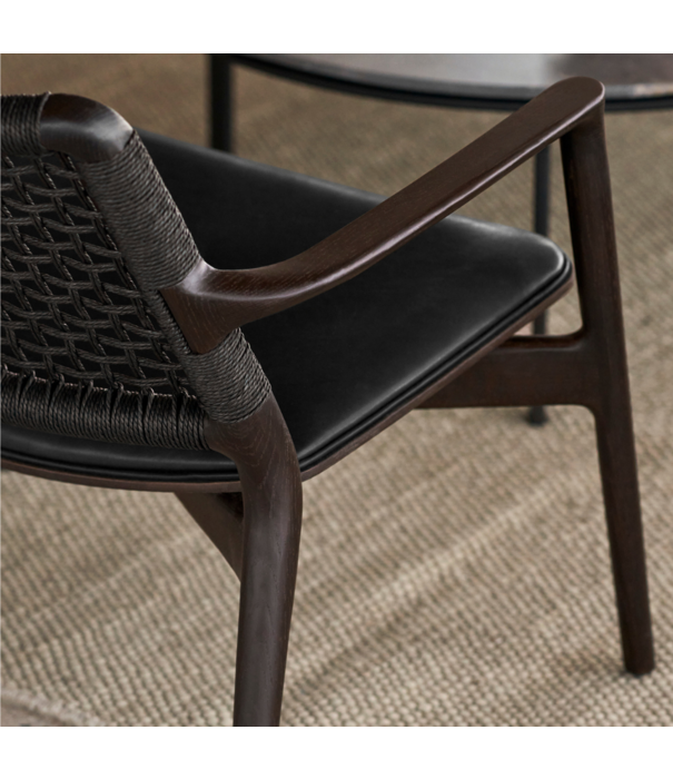 Vipp  Vipp - 488 Cabin Lounge stoel donker eiken, zwart leer