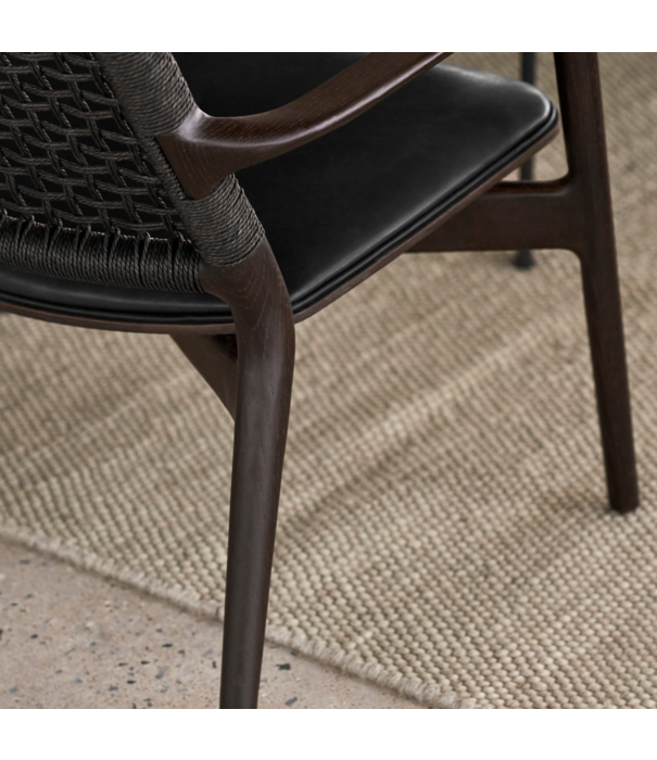 Vipp  Vipp - 143 & 147 wool rug  sand