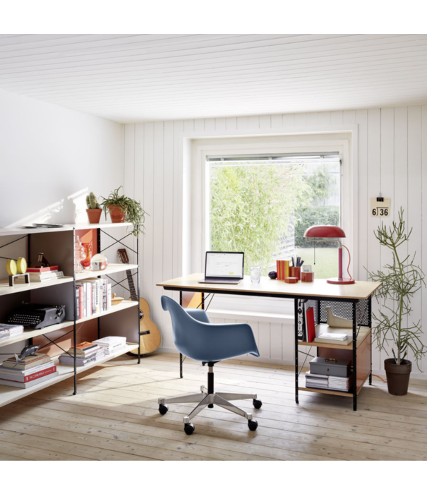 Vitra  Vitra - Eames Desk Unit bureau berken, zwart staal