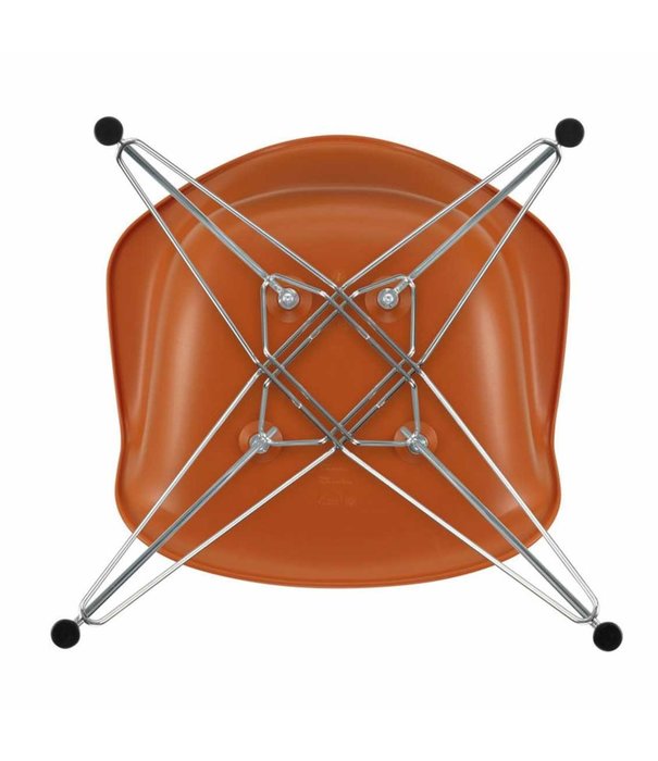 Vitra  Eames DAR Eetkamerstoel met arm,  chrome onderstel