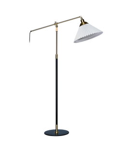 Le Klint: Model 349 floor lamp brass - black