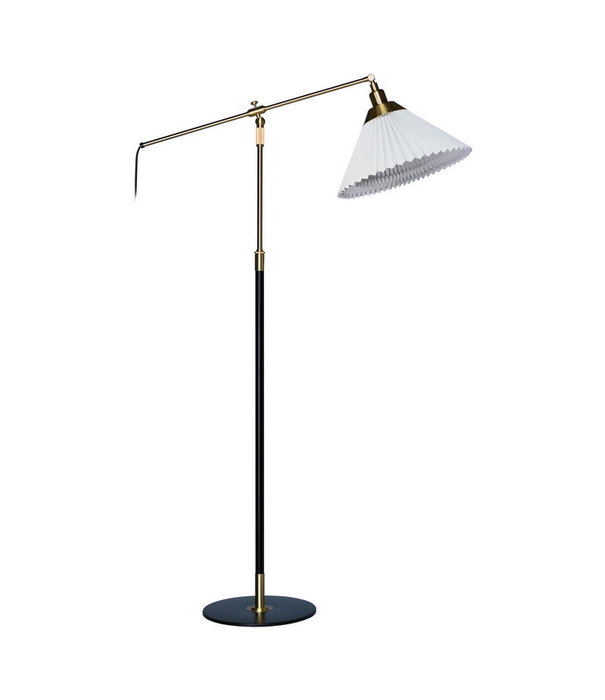 Le klint  Model 349 Vloerlamp messing, zwart voet